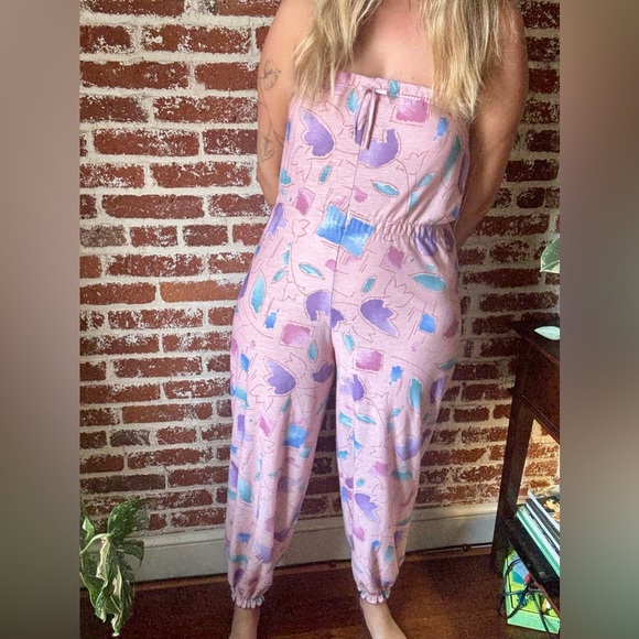 Vintage 80s lightweight strapless pink abstract floral jumpsuit - Picture 4 of 10